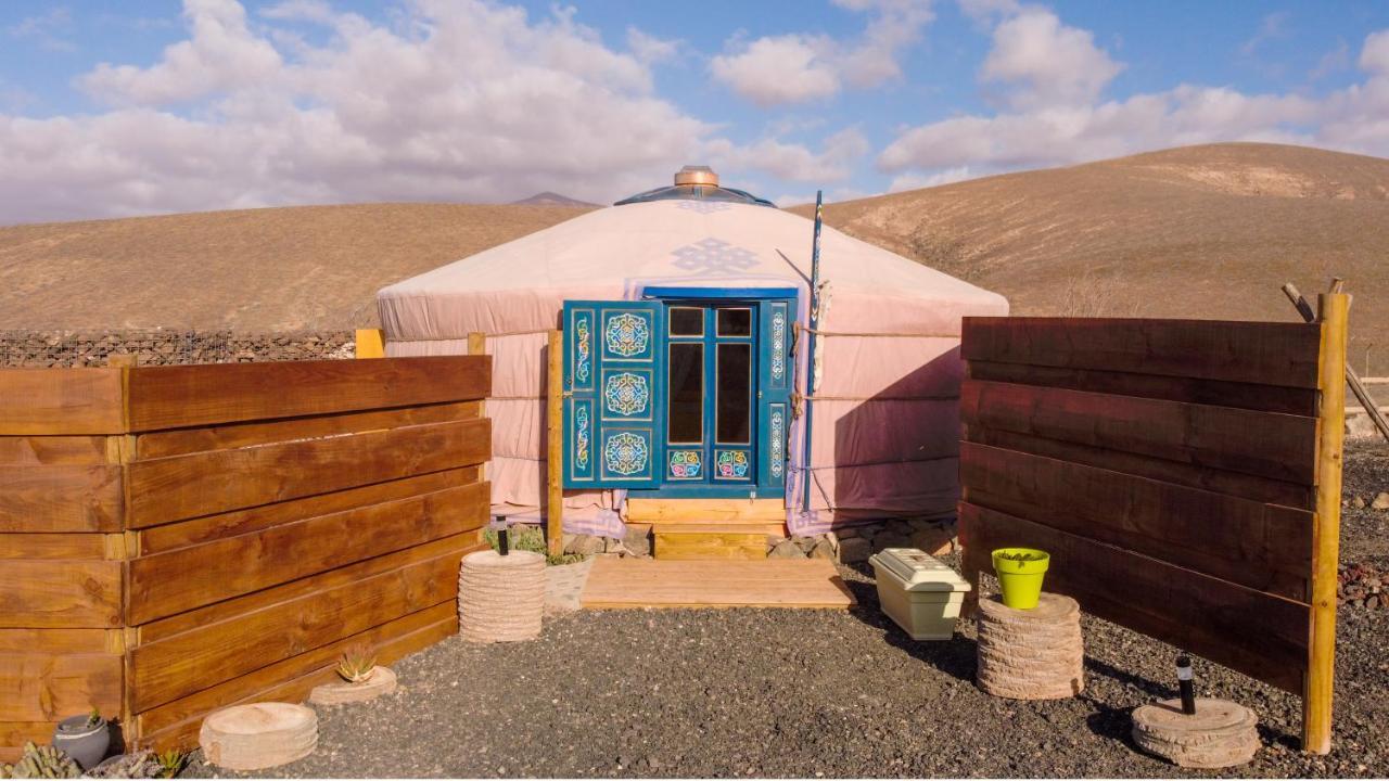 Vinero Glamping Hotel Ajuy Exterior foto